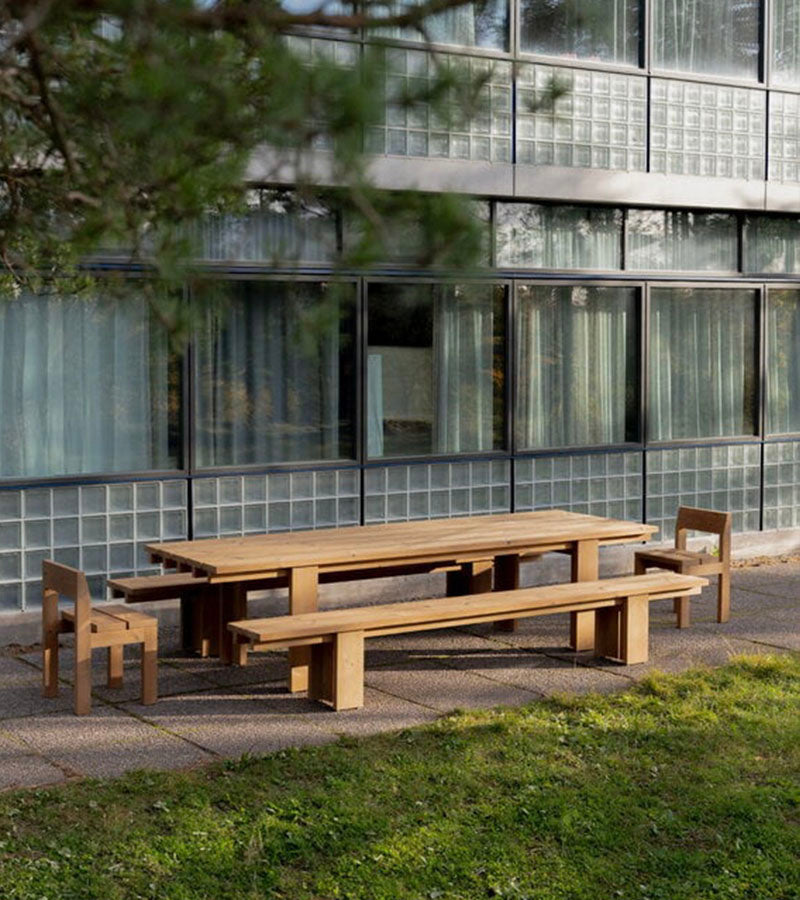 013 Osa Outdoor Dining Table