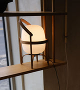 Cestita Bateria fra Santa & Cole ved Kollekted by. En oppladbar batteri lampe designet Miguel Mila