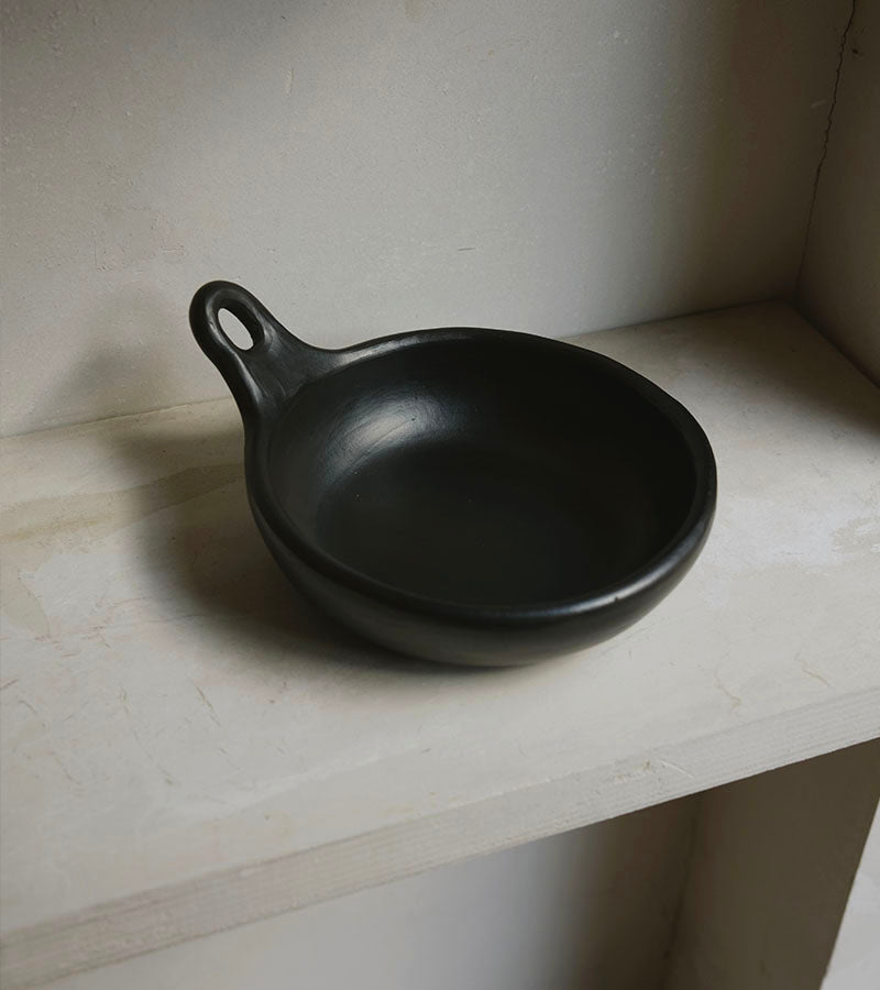 La Chamba | Plate with one handle CH50.3