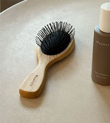 Upcycled Bamboo Hair Brush fra Waphyto. Velvære og hudpleie fra Japan.