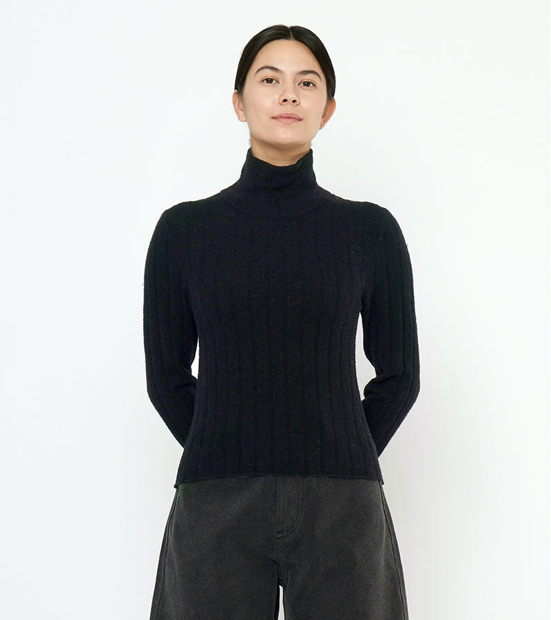 Roll-Neck Longsleeves | Black